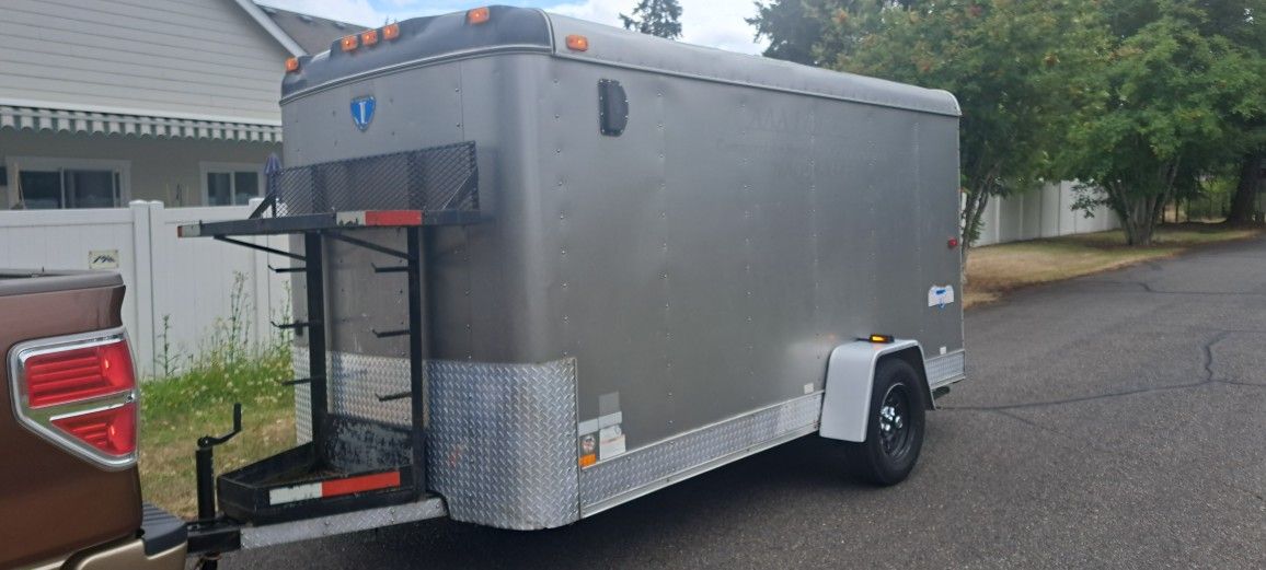 2006 Interstate Cargo Trailer