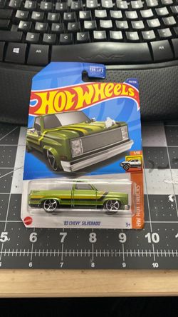 Hot Wheels '83 Chevy Silverado Die-Cast