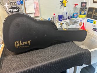 Gibson Guitar Case & LR Baggs Anthem Tru-Mic Acoustic Guitar Pickup Mic & Preamp System
