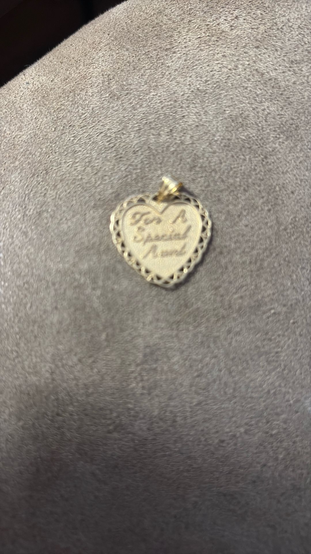 14 K Special Aunt Charm