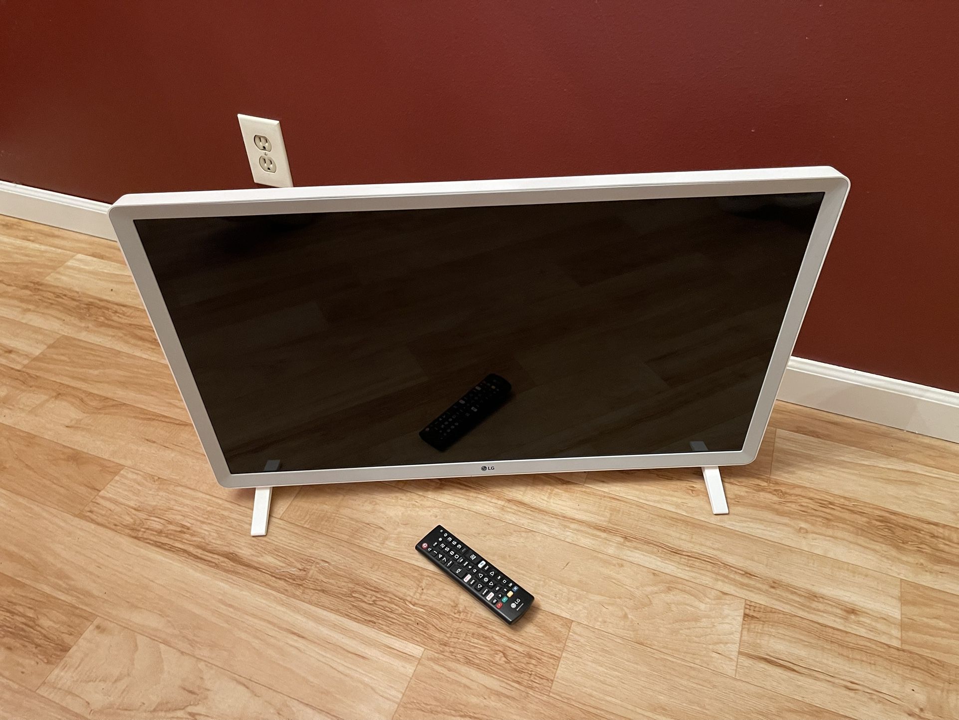 32 Inch LG Smart TV HD 32LM620BPUA WHITE – LED with HDR