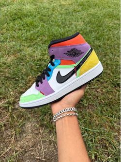 Jordan 1 Mid SE W “Multi-Color” Size 6Y/7.5W