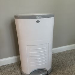 DEKOR diaper pail