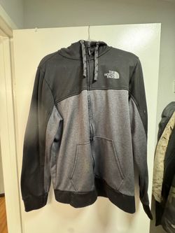 North face sweater