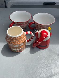 Christmas mugs as is pick up only