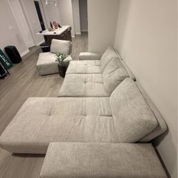 Sectional couch