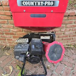 Wood Chipper / Mulcher Kohler 6.5 HP Gas Engine