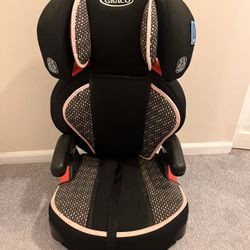 Graco Booster Car Seat 💺 $40 Cash Only. Cross Posted 