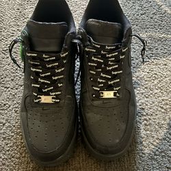 Supreme x Nike Air Force 1 Low (Black)