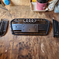 2018 Audi A4 OEM Grill And Side Grills