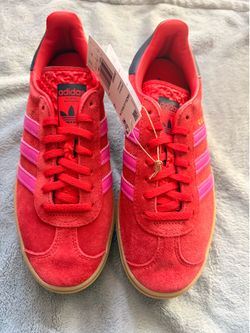 Adidas Gazelle Bold w sneakers in red with pink stripes for women size 7 new with box