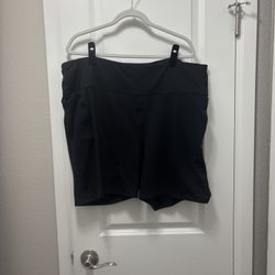 Torrid Black 7” Active Shorts W/ Side Pockets 