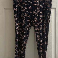 Brand New Black Floral Capris/Leggings Size XXL