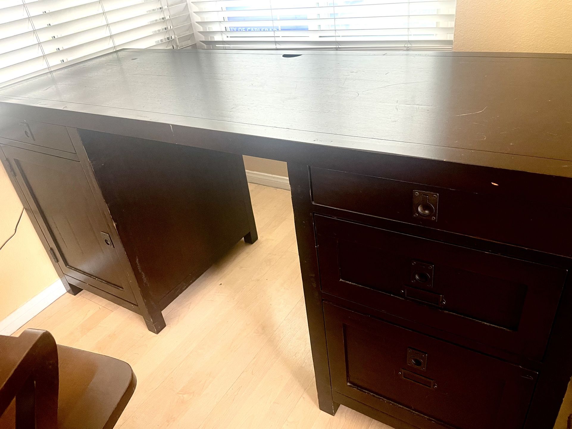 Pottery Barn DESK & Chair SET