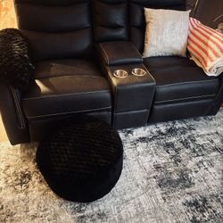 Sofa & Love Seat. Make Me An Offer!!!