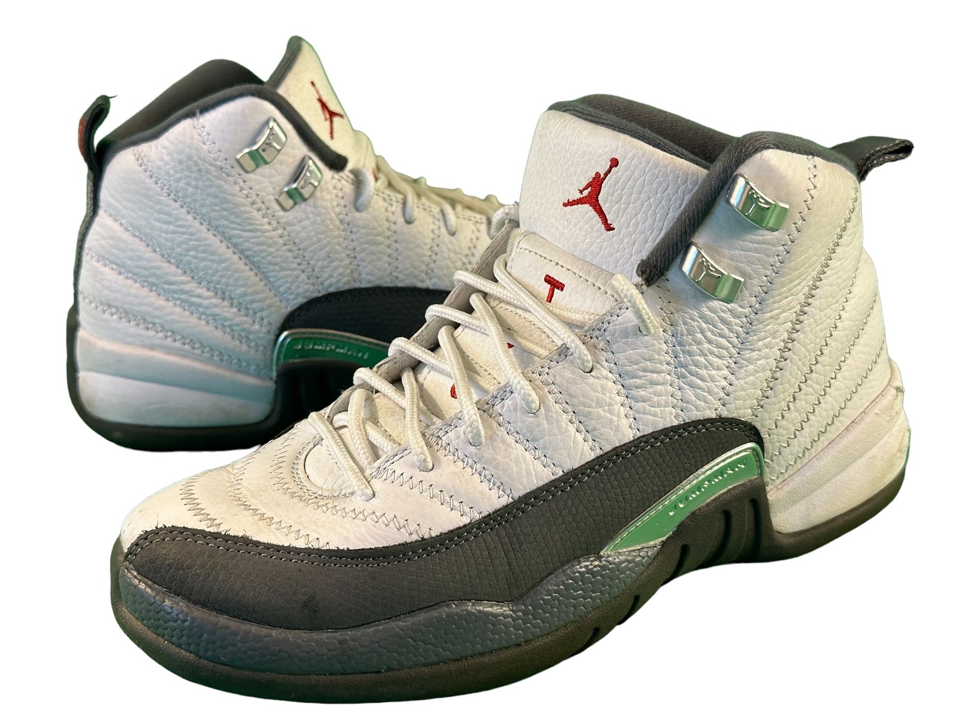 Nike Air Jordan 12 Retro White Dark Grey GS  Size 7y 