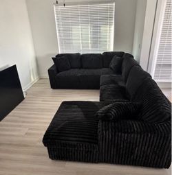 New sectional sleeper on box 📦 1599159