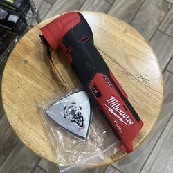 Milwaukee M12 FUEL 12V Lithium-Ion Cordless Oscillating Multi-Tool (Tool-Only)