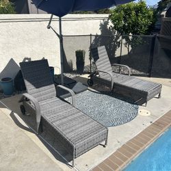 Outdoor Wicker Reclining Pool Chairs