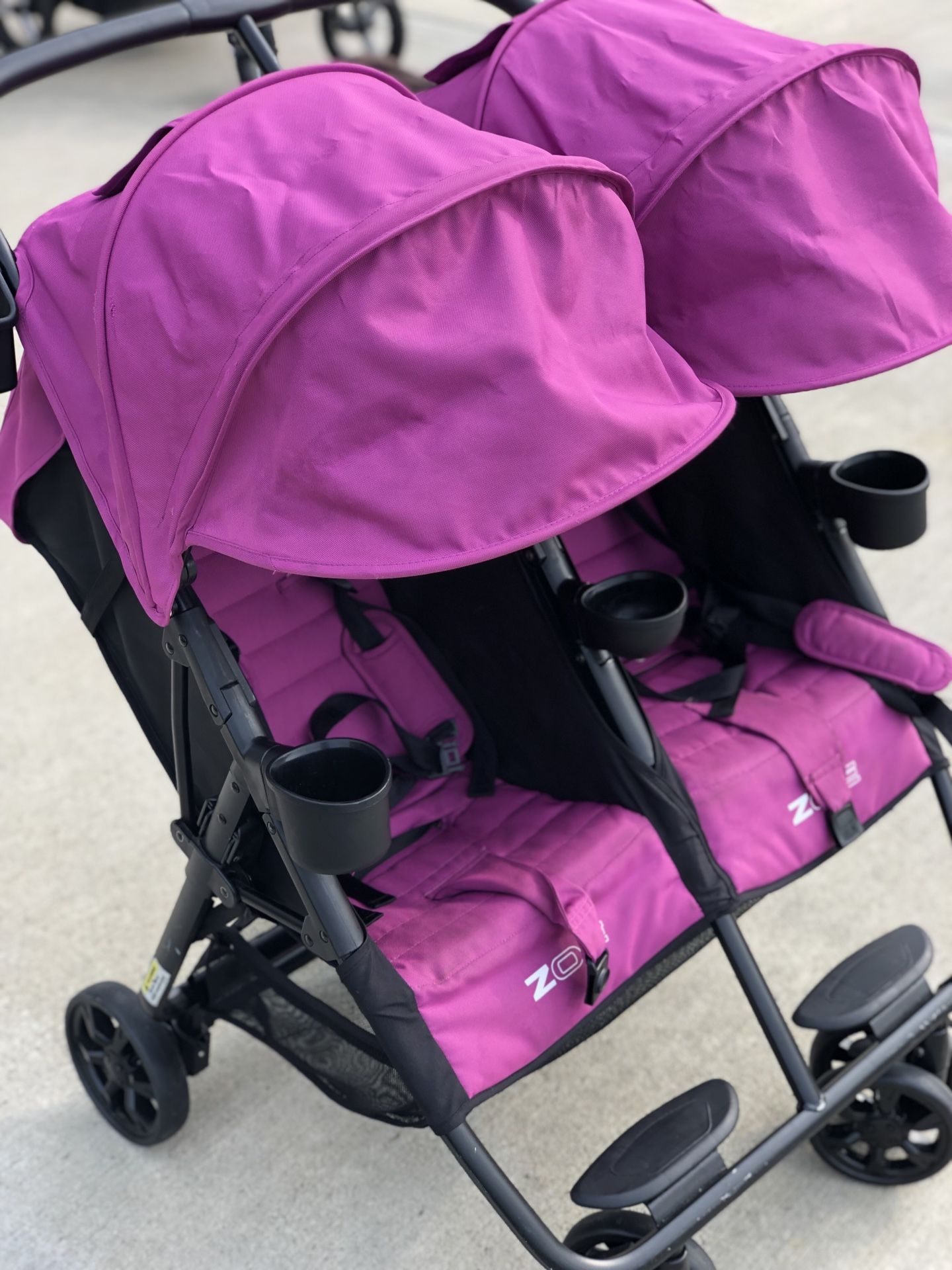 Zoe Double Stroller (only 19 lbs)