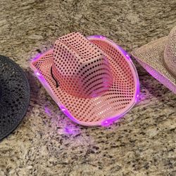Woman’s Cowboy Hats 🤠 $10 each 