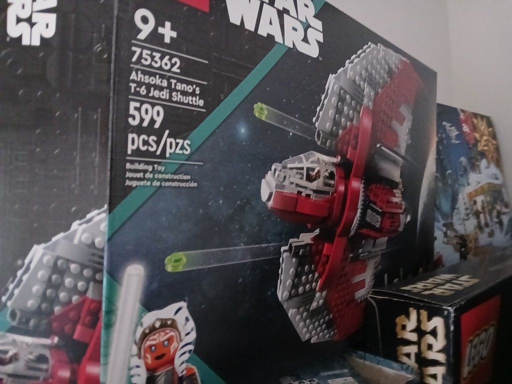 Multiple Legos,mostly Star Wars