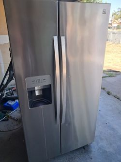 GARAGE REFRIGERATOR CAN DELIVER