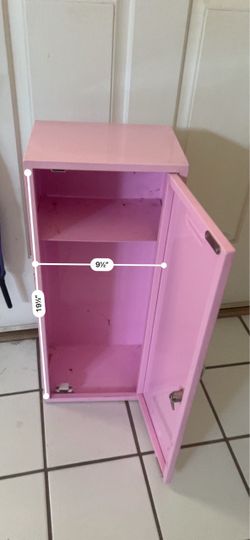 Hello Kitty Storage Cabinet with Shelf