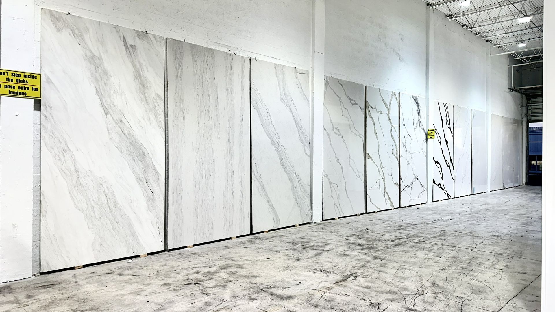 CALACATTA QUARTZ JUMBO SLABS TRAMONTANA 127X64 2CM FOR KITCHEN COUNTERTOPS