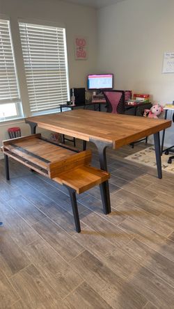 Dining room table