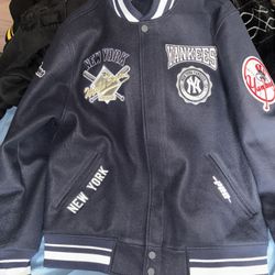 Pro Line Jackets Size Large 