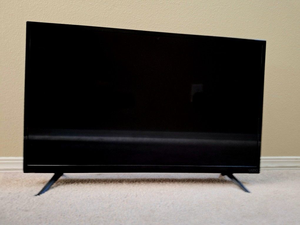 32 Inch Vizio TV