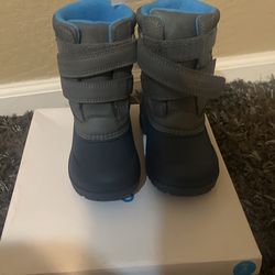 Snow Boots