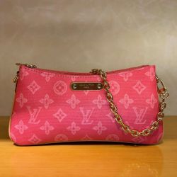 Louis Vuitton Pochette Liv 