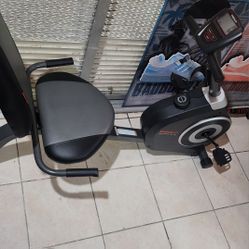 Bicicleta de ejercicio reclinada weslo -Exelente estado.