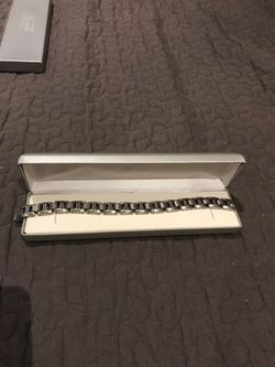 Menβs stainless steel bracket 8 in