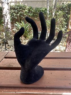 Black Velvet Ring Holder