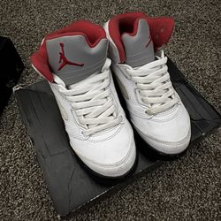 Jordan 5 Silver Tongue Fire Red Size 11c