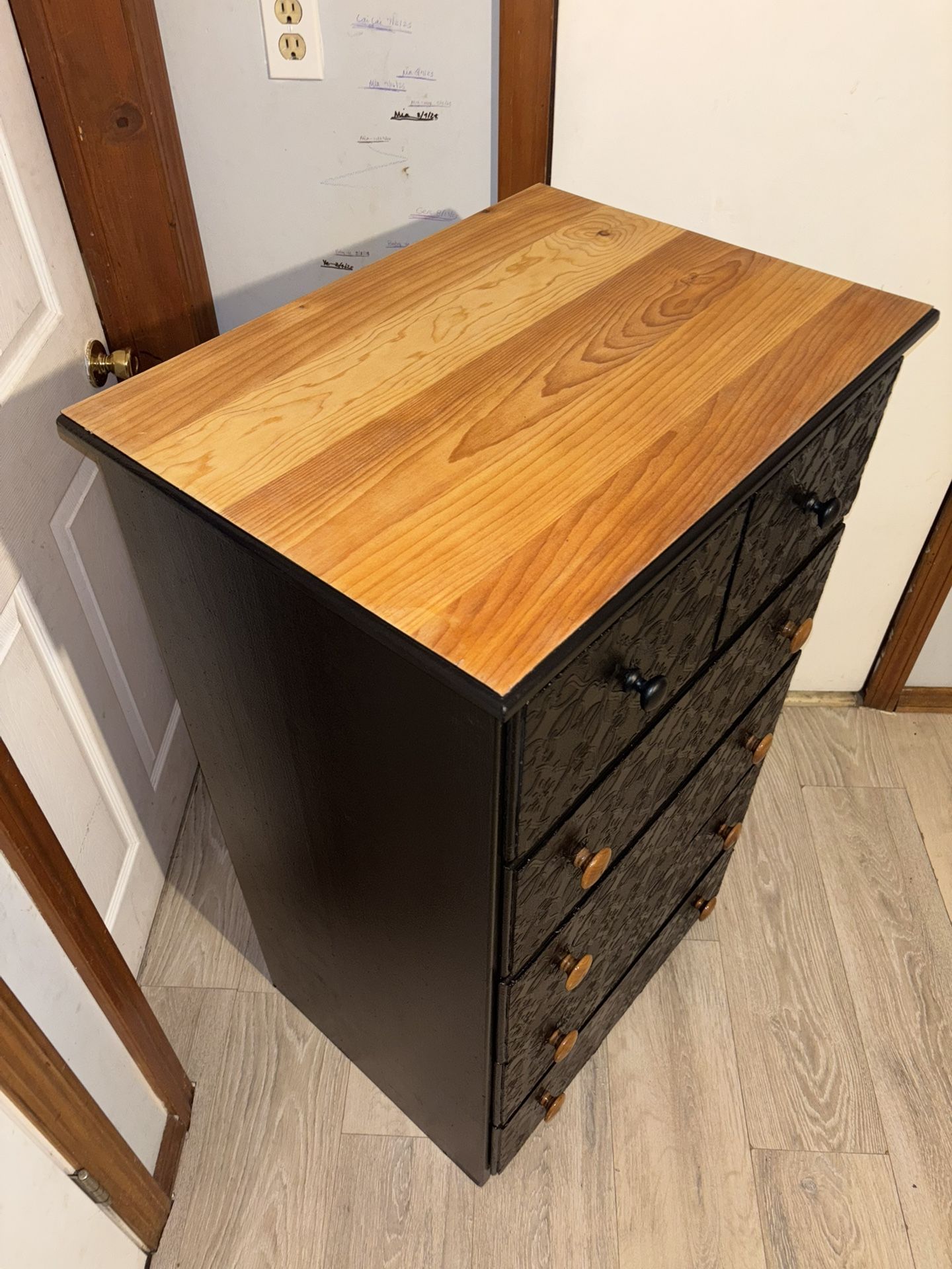 Beautiful Designed Dresser