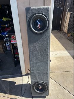 2 10” Fosgate HE subs n custom box 99-06 Silverado Sierra