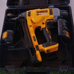 Dewalt 20 Volt Concrete Nailer 