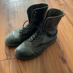doc Marten Boots