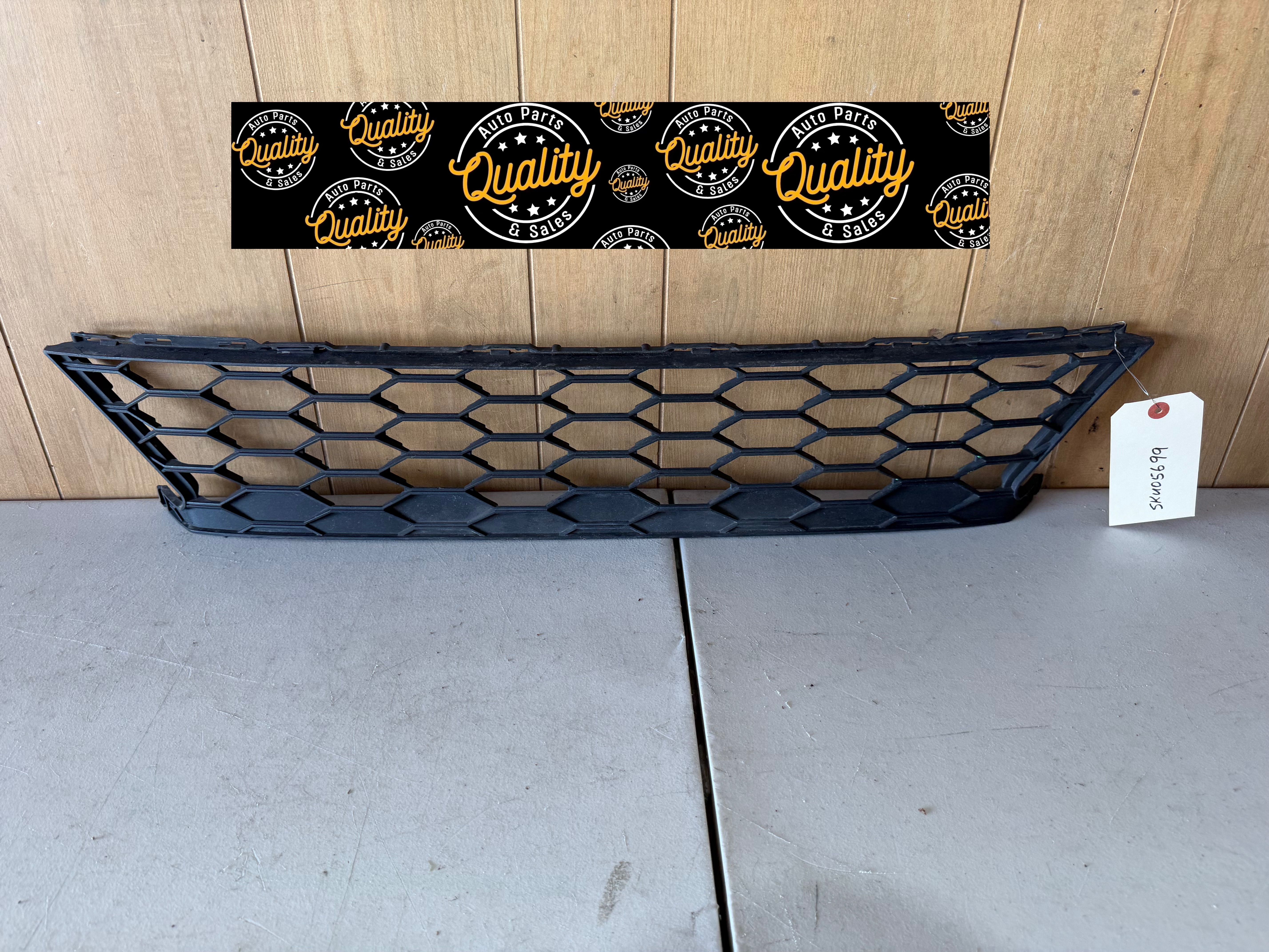 2016 2017 2018 2019 2020 2021 Honda Civic Front Front Bumper Lower Grille