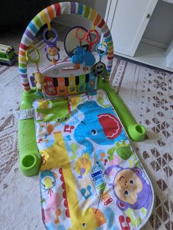 Fisher Price Kick and Play Piano Gym