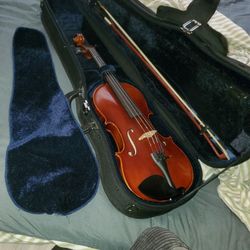 Students 4/4 Violin (Selling To Best Offer)
