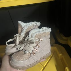 Boots Sz 6 Toddler 