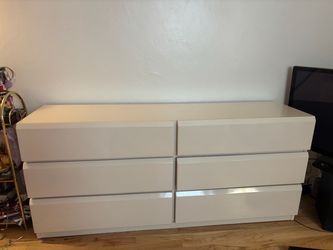 2 Vintage Laquer 80s Lane Dressers