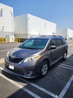 2015 Toyota Sienna