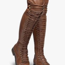 Herstyle "KRISTRINNA" Military Lace-Up Combat Boots (EUC)