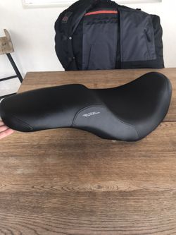 Harley Davidson leather 2 up low profile seat